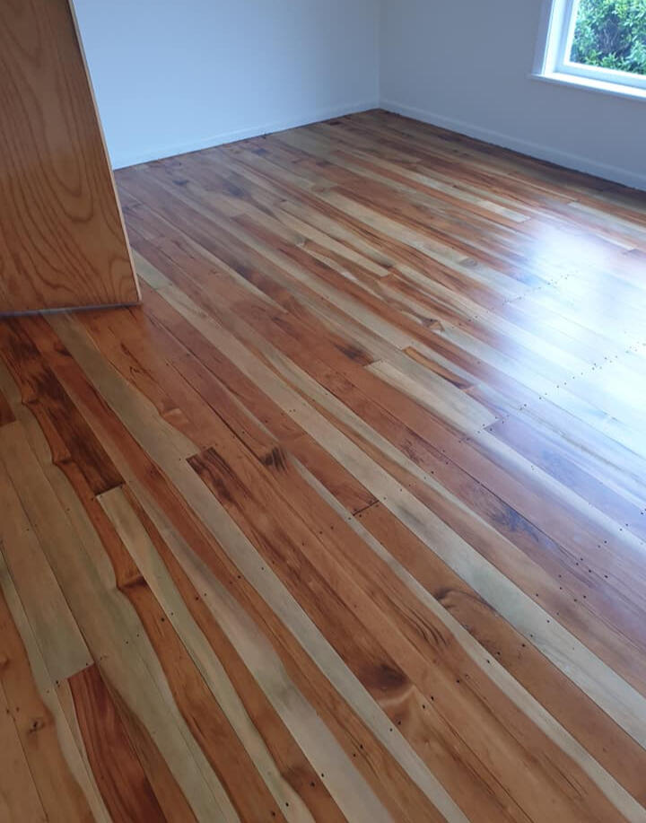 Tiger Matai hardwood floor polishing in Porirua